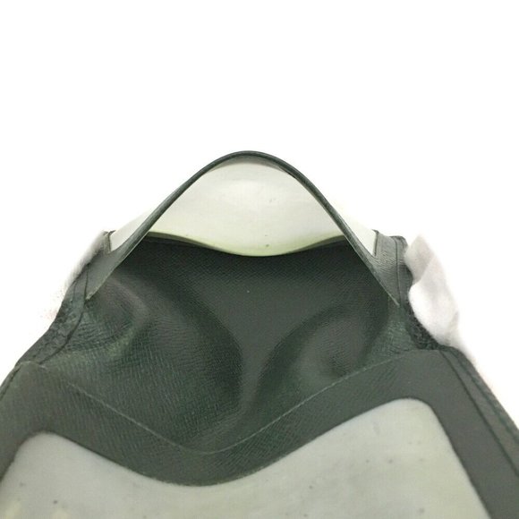 377068E V Louis Vuitton Wallet Taiga Porte Cartes Vertical Leather Pass Card Cas - Picture 6 of 9